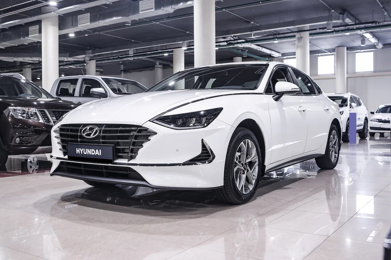 Спецпредложение на Hyundai Sonata от 2300000 ₽ в Москве. Купить Хендай  Sonata, 150 л.с., передний привод, автомат, бензин — Автосалон Level Auto